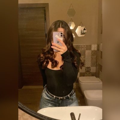 merve's profile picture