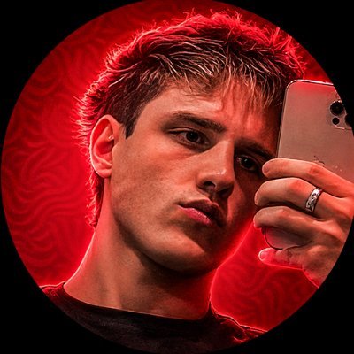 ★'s profile picture