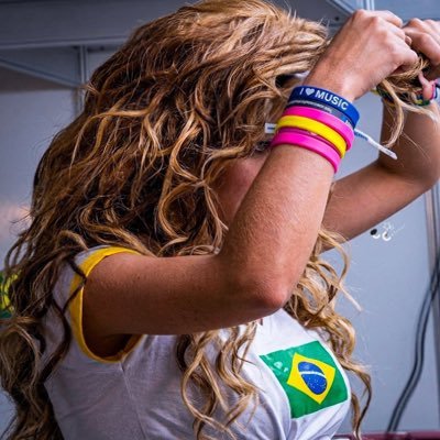 surtoanahi's profile picture