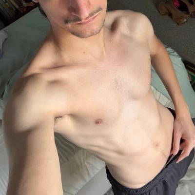 notsoshygay's profile picture