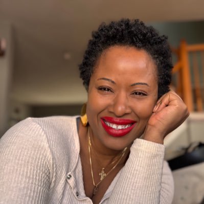 VickieRemoe's profile picture