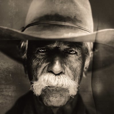 suiit13's profile picture