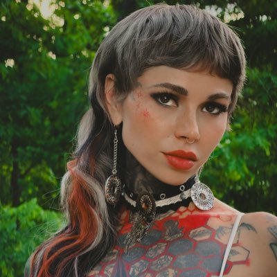 bee's profile picture