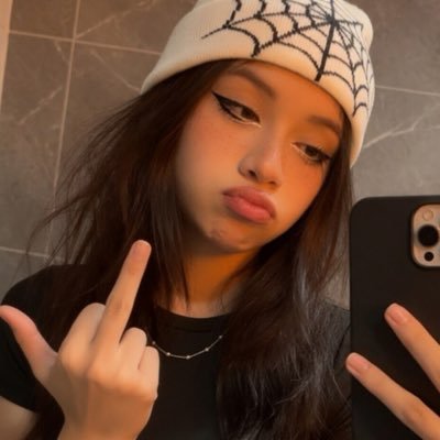 Xim /•᷅‎‎•᷄\੭'s profile picture