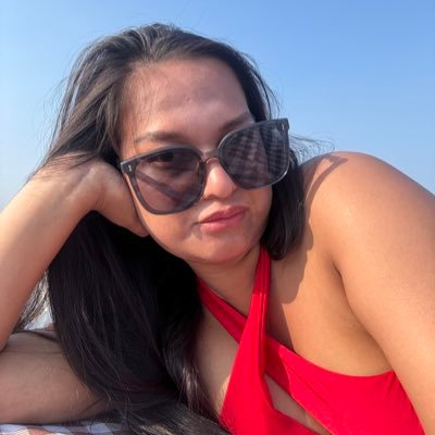 ELLA 🍢🍓's profile picture