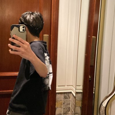n👄's profile picture