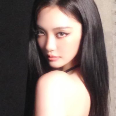 vv's profile picture