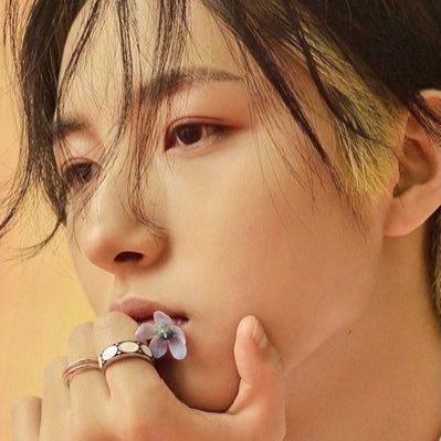 𝙢𝙖𝙜𝙣𝙞𝙛𝙞𝙦𝙪𝙚— ft.ROLO 同谋者的默契's profile picture