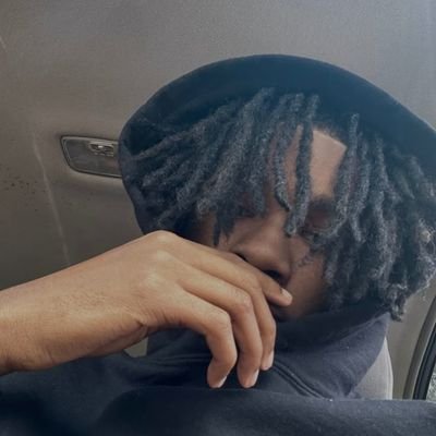 𝐗𝐈𝐕🐿's profile picture