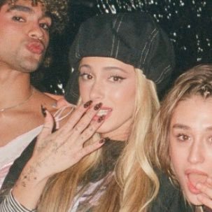 𝑳𝒐𝒍𝒂's profile picture