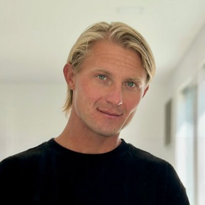 ваня градобоев's profile picture