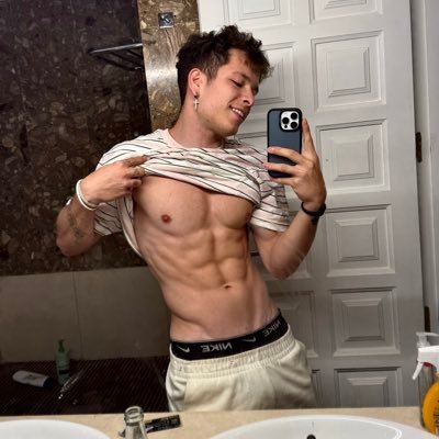JoeDeLaTorre56's profile picture