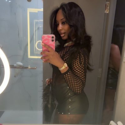 Dee's profile picture