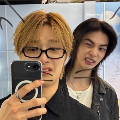 sese fosire SELCAS HYUNIN's profile picture