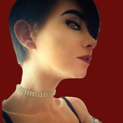 AlyxInWndrland's profile picture