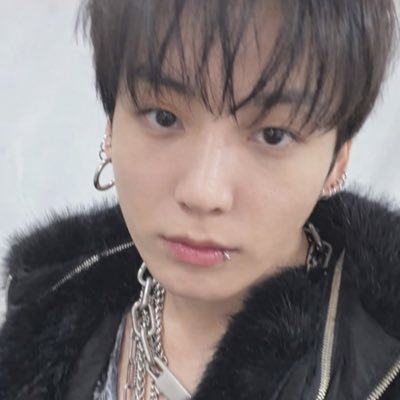 saintlaurentjjk's profile picture