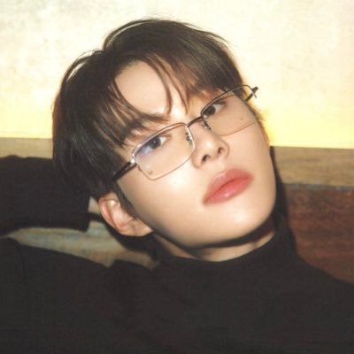 kjwhive's profile picture