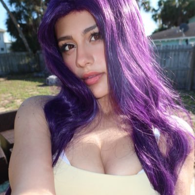 estari_cosplay's profile picture