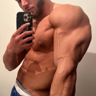 CashAlpha😈's profile picture