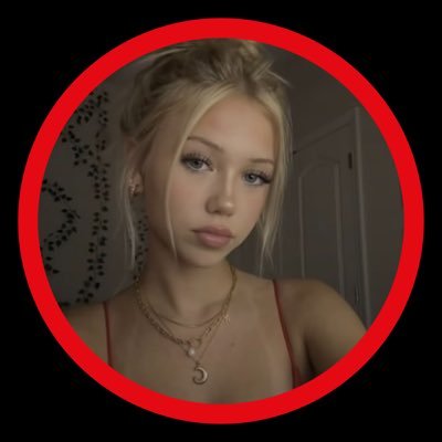 Ella's profile picture