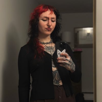 flesh connoisseur ⚧️'s profile picture