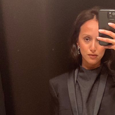 nisreenmandvi's profile picture