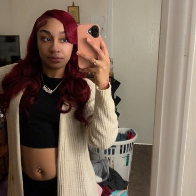 Letmebeyourzz2026's profile picture