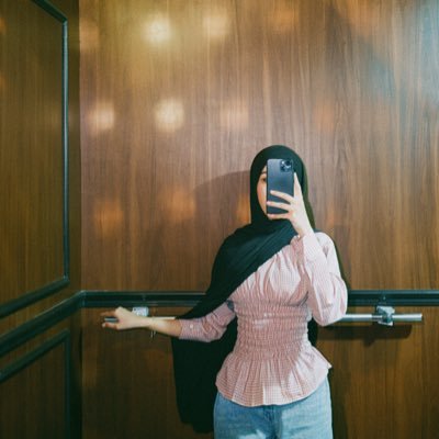 𝙖𝙢𝙤𝙧 /•᷅•᷄\੭'s profile picture