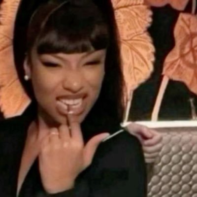sluttythreadz's profile picture