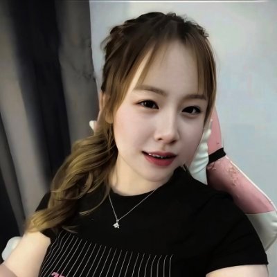 ploysai〥's profile picture