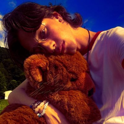 joey, the moon child ✧˖*°࿐ ੈ✩‧'s profile picture
