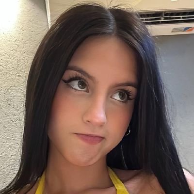 Isabela's profile picture
