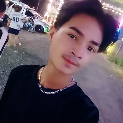 AungLay921615's profile picture