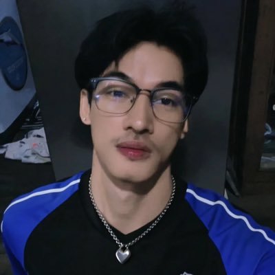 KyawZin69476165's profile picture