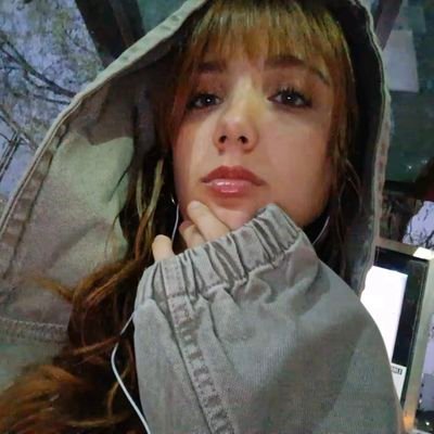 isa (yo) y carmen barbieri riéndonos d laura ubfal's profile picture
