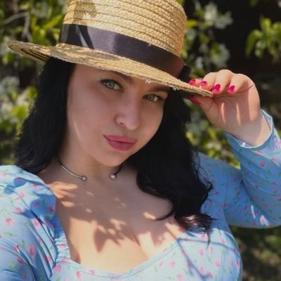 أيناس زهرة البيلسان 🌟's profile picture