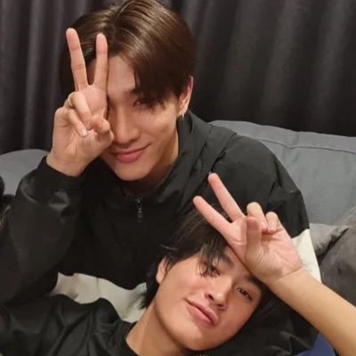 Age - เพิร์ธ ศิวัช 🖤🖤 active on Saturday's profile picture