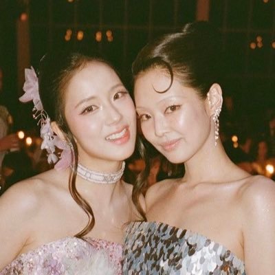 eloves ❤︎'s profile picture