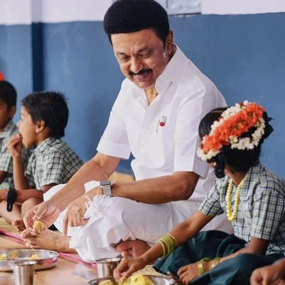 Latha Murugan's profile picture