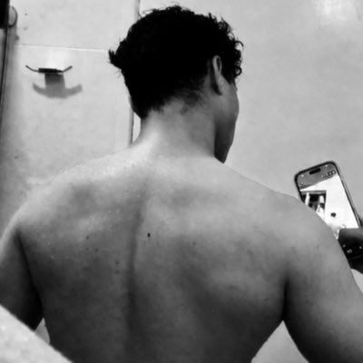 thesummerboy4's profile picture