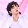 isa🐇⁷'s profile picture