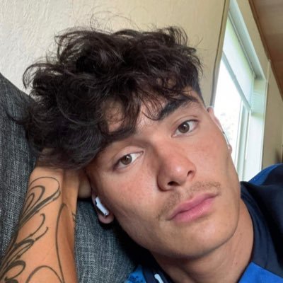 u🐈's profile picture