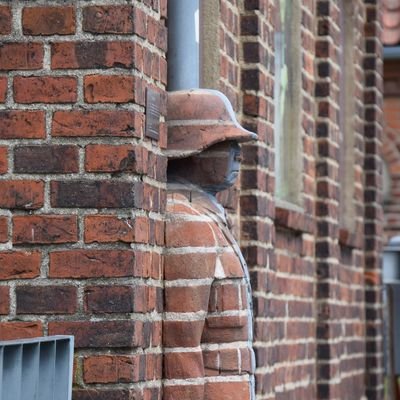 Hidden lessons's profile picture