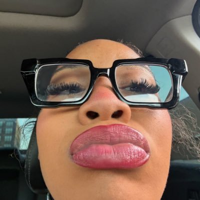 bigmamalips's profile picture