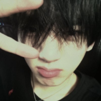 yurayuranz's profile picture