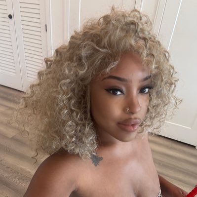 Essy's profile picture
