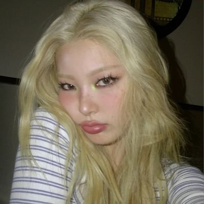 wangwaave's profile picture