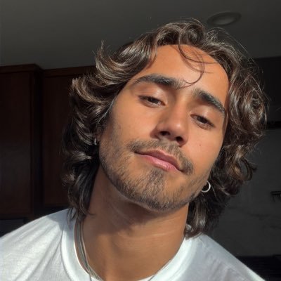 Iluv_lyfe13's profile picture
