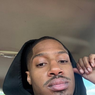 heyyyzachhh's profile picture