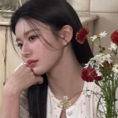 𝗦𝗔𝗥𝗔's profile picture
